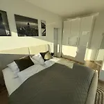 Penthouse Mit Sauna, Jacuzzi & Tischkicker Appartement Bergneustadt