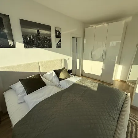 Penthouse Mit Sauna, Jacuzzi & Tischkicker Apartman Bergneustadt