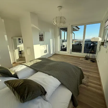 Penthouse Mit Sauna, Jacuzzi & Tischkicker