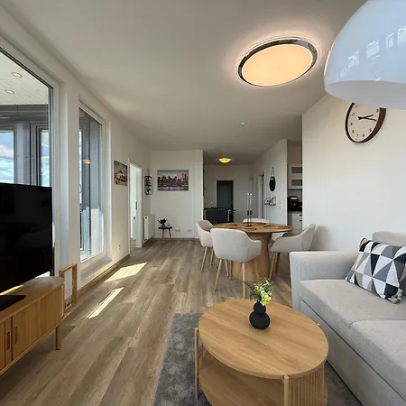 Penthouse Mit Sauna, Jacuzzi & Tischkicker Apartmán