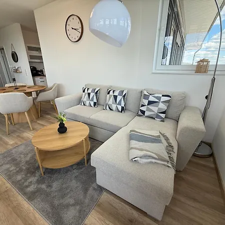 Penthouse Mit Sauna, Jacuzzi & Tischkicker Apartmán Bergneustadt