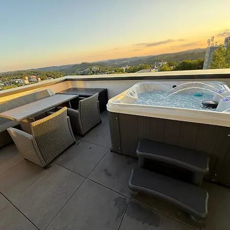 Penthouse Mit Sauna, Jacuzzi & Tischkicker * Bergneustadt