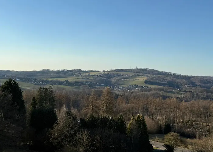 Penthouse Mit Sauna, Jacuzzi & Tischkicker Daire Bergneustadt