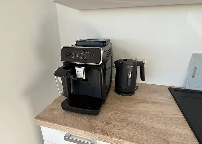 Penthouse Mit Sauna, Jacuzzi & Tischkicker Appartement *