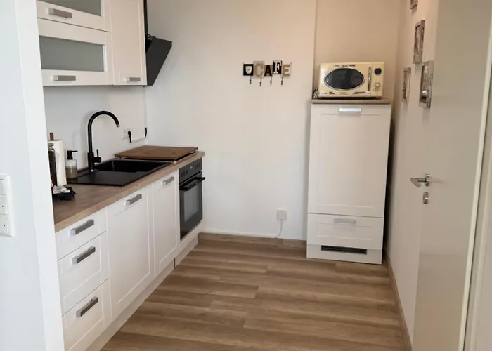 Penthouse Mit Sauna, Jacuzzi & Tischkicker Appartement *