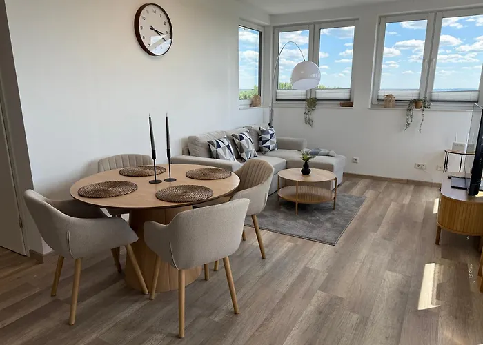 Appartement Penthouse Mit Sauna, Jacuzzi & Tischkicker