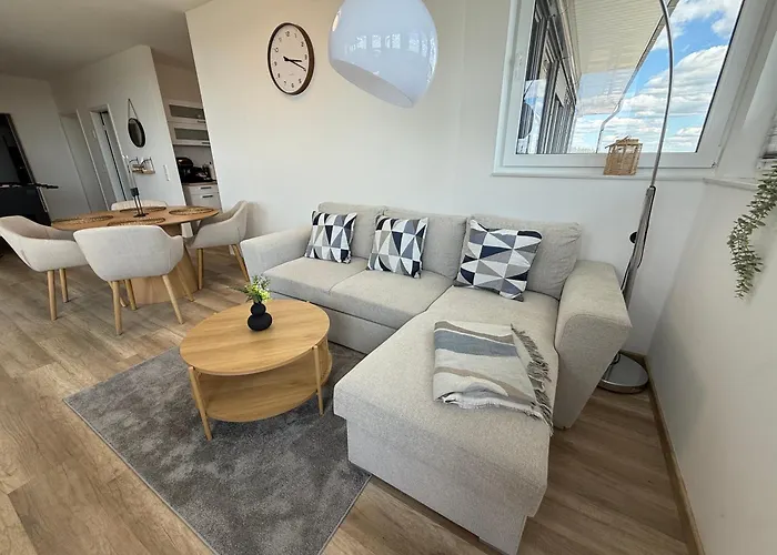 Penthouse Mit Sauna, Jacuzzi & Tischkicker Appartement Bergneustadt